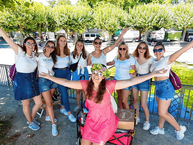Bild 1: Erste Bilder vom Festgelände! In Konstanz kommen mehr und mehr Besucher zum Seenachtfest