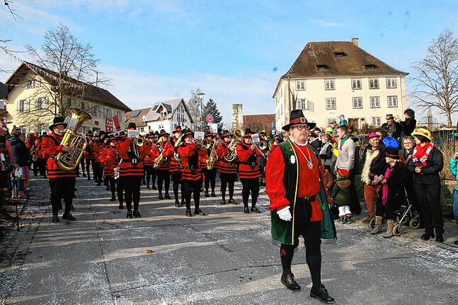Bild 33: So schön war der Jubiläumsumzug zum 60 jährigen Bestehen der Sunnelöscherzunft