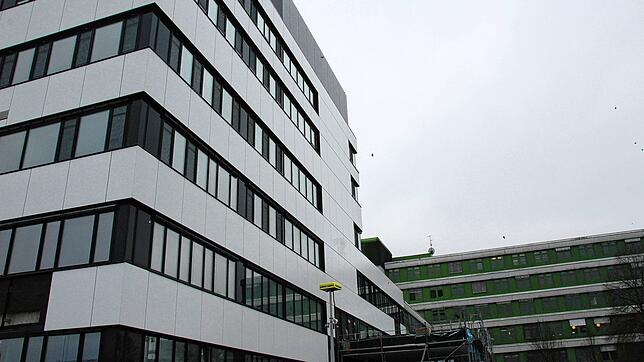 Die SRH-Geschäftsführung bestätigt, dass man mit der ZfP Südwürttemberg in Gesprächen wegen der Übernahme der Psychiatrie ist.