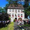 Das Schloss zu Menningen hat eine lange und wechselvolle Geschichte. Zuletzt wurde es als Pfarrhaus genutzt.