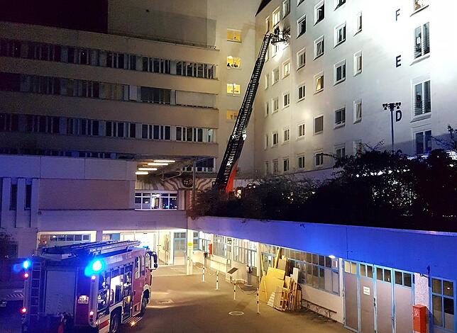 Bild 1: Ein Toter bei Brand im Klinikum Konstanz