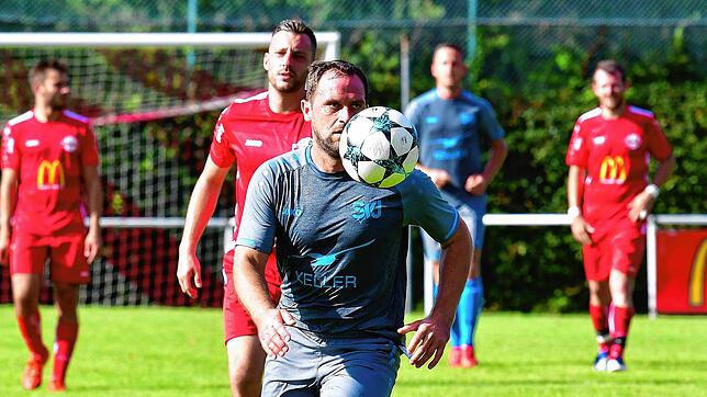 Klare Worte: Pascale Moog (vorn) vom SV Jestetten wäre für einen umgehenden Abbruch der Fußballsaison 2020/21