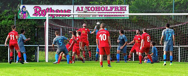 Bild 40: FC Wallbach feiert 1:0-Auftaktsieg gegen den SV Jestetten &ndash; und wir haben Bilder!