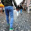 Mit klarem Abstand führt der private Haushalt bei den Corona-Infektionsorten in Baden-Württemberg. Restaurants spielen dagegen eine ...