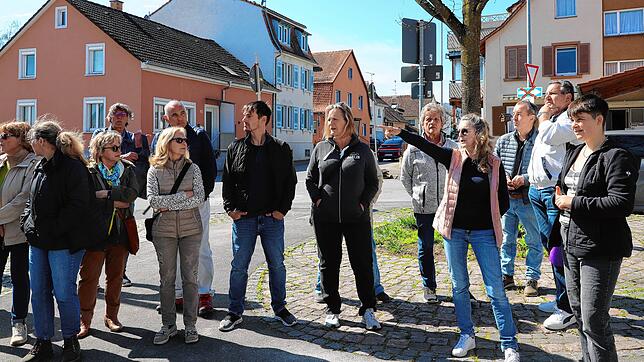 Wollmatingen bekommt keinen Ortschaftsrat. Die Initiative Wollmatingen mit Klara Trummer (4. von rechts) verschafft sich aber trotzdem ...