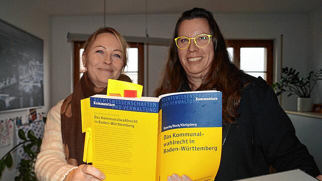 Wahlen bedeuten für Stettens Hauptamtsleiterin Daniela Neßler (links) und ihre Kollegin Birgit Landgraf immer zusätzliche Arbeit. Das ...