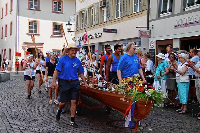 Bild 18: Waldshuter Chilbi 2025: So viel Freude macht der Festumzug in der Kaiserstraße - die schönsten Bilder