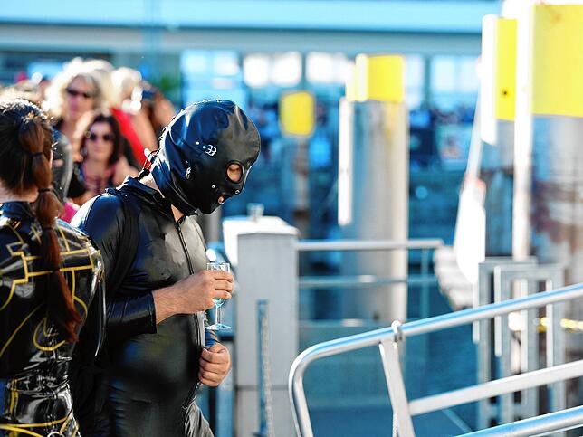 Bild 11: Torture Ship 2022: Bilder vom Boarding