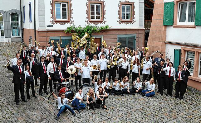 Ohne Corona: Die Musiker der Stadtmusik Tiengen bei einem Fototermin im Frühjahr 2020.