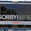 Mit solchen Plakaten im Stadtgebiet wollen Lena Sans und Alexander Zieger auf ihre Petition aufmerksam machen.