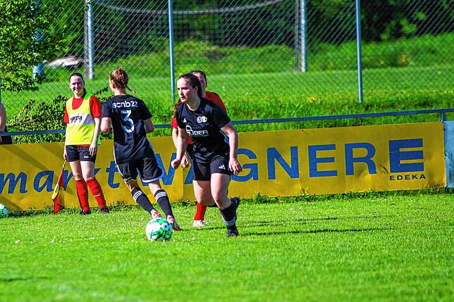 Bild 19: FC Hochrhein gewinnt Derby gegen SC Niederhof/Binzgen mit 3:1 – und wir haben Bilder!