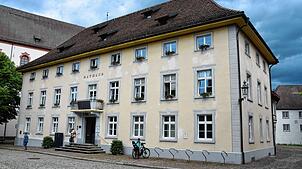 Im Bad Säckinger Rathaus wird die Finanzlage der Stadt mit Optimismus betrachtet – Sorgen für die Zukunft bereitet jedoch der ...