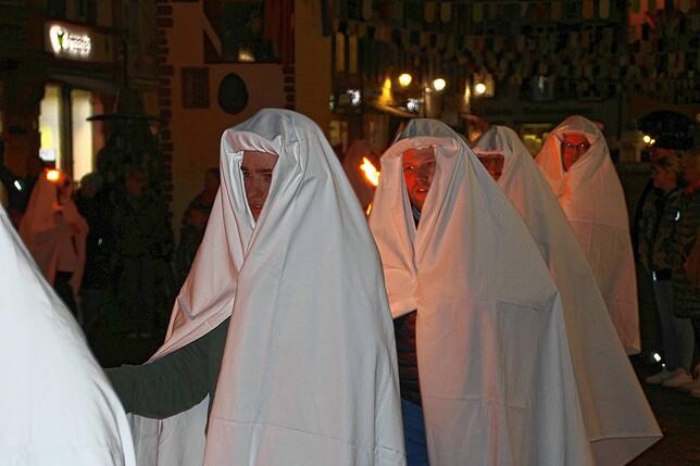 Bild 3: Fasnacht in Waldshut: Die Narren feiern mit schaurig-schönem Abgesang – Ein unvergesslicher Höhepunkt