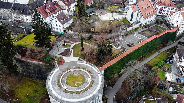 Bild 3: Überbleibsel  der Landesgartenschau: Parkanlagen vor Wiedereröffnung