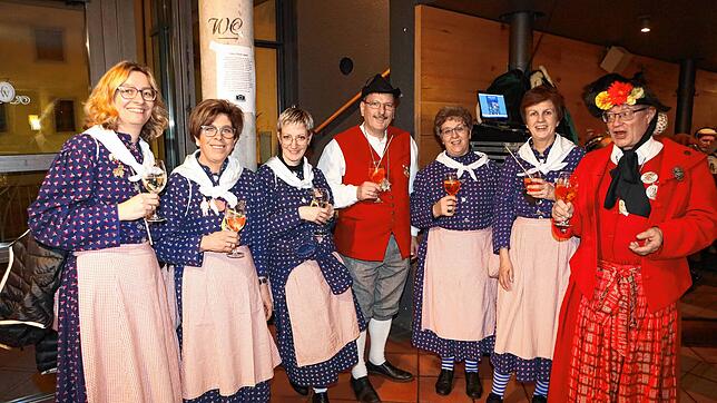 Bild 4: Bunt und laut! Hunderte Narren aus nah und fern feiern in Konstanz eine Fasnachts-Party