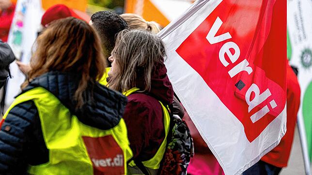 Demonstrierende Verdi-Mitglieder in Berlin (Archiv). Die Verhandlungen starten Ende Januar.