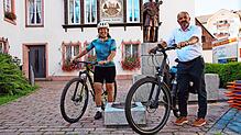 Als Ersatz für den ausfallenden Schwarzwald-Bike-Marathon haben Anja Siedle und Bürgermeister Josef Herdner nun eine Spendenfahrt über ...