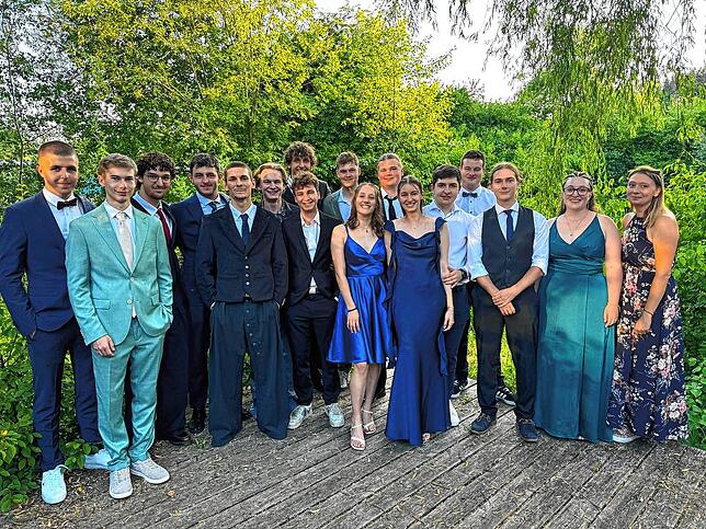 Die Klasses TGTM (Technisches Gymnasium, Profil Technik und Management): Oswin Cardwell, Jakob Dieterich, Lukas Eberhard, Lukas Gnirß, ...