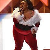 Sie ist dick, schwarz und stolz darauf:  US-Rapperin Lizzo.