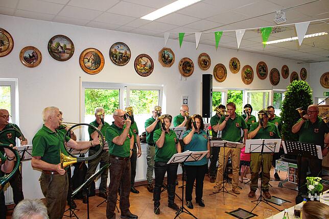Bild 11: 100 Jahre Schützenverein Seelfingen: Alle Bilder zur Jubiläumsparty
