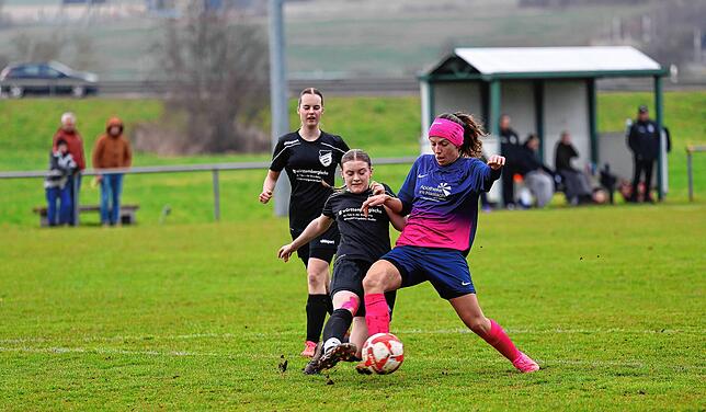 Bild 31: Unsere Bildergalerie vom Frauen-Bezirksliga-Spitzenspiel zwischen Kirchen-Hausen und Wolterdingen