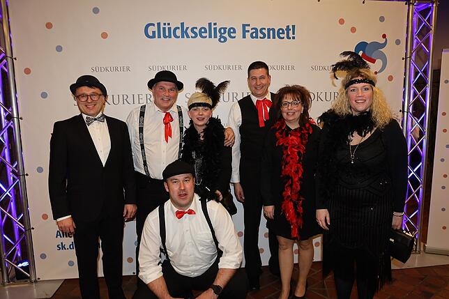 Bild 8: An der SÜDKURIER-Fotowand: Das sind die Gäste der Fernsehfasnacht (Teil 4)