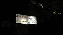 In der Nacht zum Mittwoch, 2. Juni wurde zwischen zwei Bäumen in Sichtweite des Salemer Rathauses ein Banner mit der Aufschrift ...