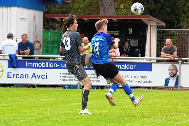 Bild 2: FC Hauingen fegt den FV Degerfelden mit 10:1 vom Platz &ndash; und wir haben Bilder vom Spiel