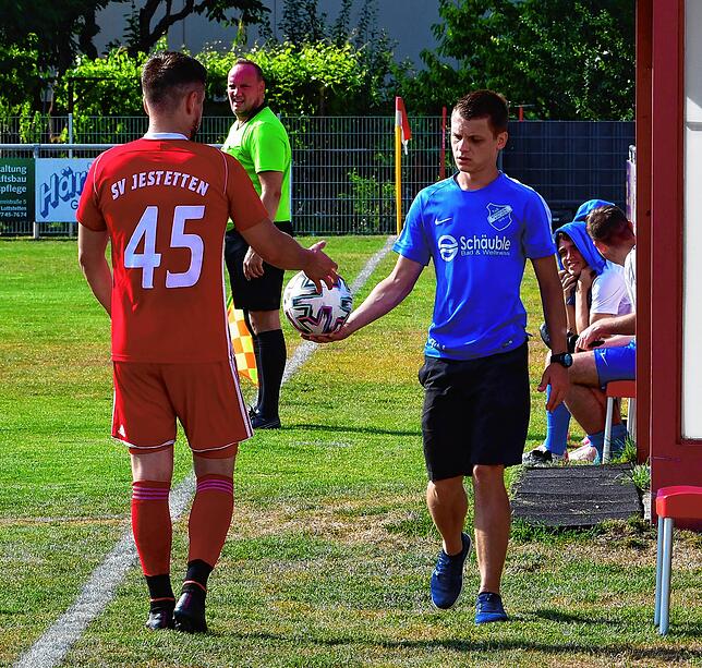 Bild 13: SV Jestetten qualifiziert sich durch ein 5:0 gegen den TuS Efringen-Kirchen für die Hauptrunde im SBFV-Rothauspokal &ndash; und wir haben Bilder!
