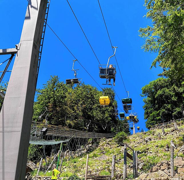 Die Seilbahn im Steinwasenpark in Oberried – hier im August 2020. Wäre das auch eine Lösung für den Personentransport über die Steig?