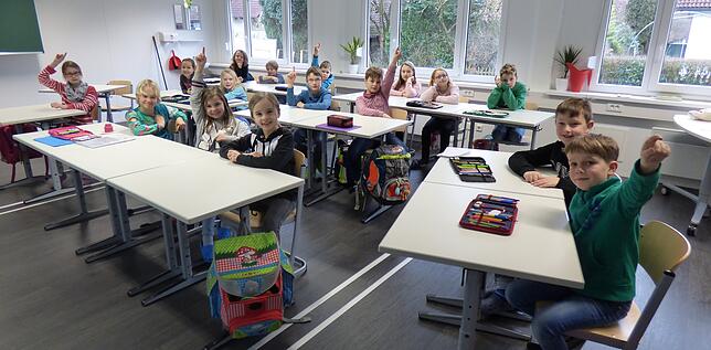 Die Leimbacher Schüler, hier die damalige Klasse 3b, fühlen sich in ihren neuen Klassenzimmern wohl.