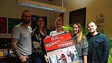 Haben noch viel zu erledigen, bevor der Ball der kleinen Vereine startet: Michael Blatt, Tanja Hirt, Alexandra Markou, Silvia Grütering ...