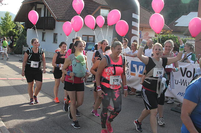 Bild 4: Hardy Flum gewinnt den 9. Klettgaulauf des TV Erzingen &ndash; und wir haben die Bilder!