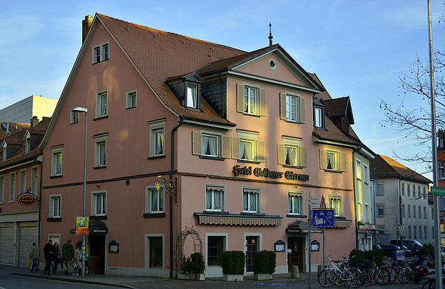 Wo liegt das Geheimnis eines 130 jährigen Bestehens? Vielleicht wie das Gasthaus Goldener Sternen stets auf die Tendenzen einer jeden ...