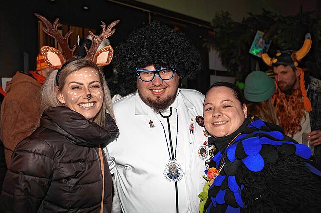 Bild 3: Konstanzer Straßenfasnacht 2025: Weiter geht‘s – auch am Fasnachtssamstag sind die Narren los