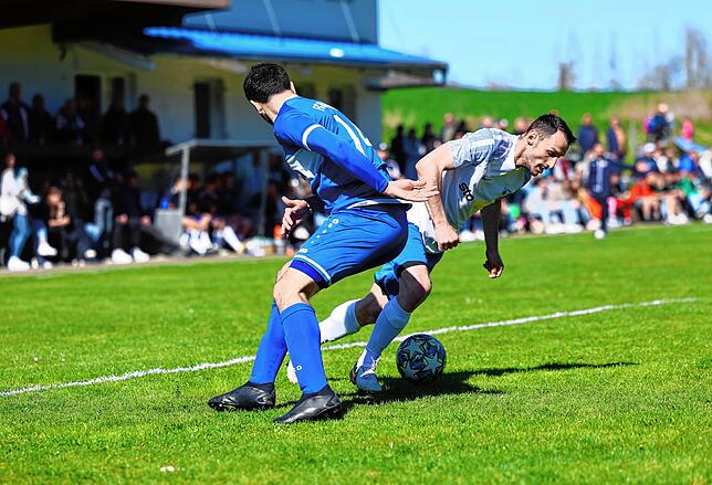 Bild 15: Unsere Bildergalerie vom 2:2 im Spitzenspiel zwischen der SG Stühlingen/Weizen und dem FC Erzingen