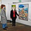 Mit einer besonderen Beziehung zur Lauffenmühle nahm Kunstmalerin Ingrid Veit aus Erzingen (rechts) an der Ausstellung teil. Sie ...