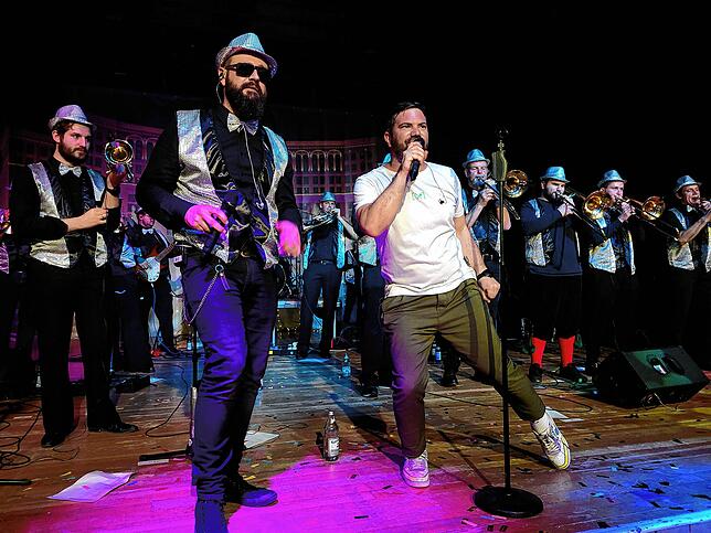 Bild 6: Viva Las Vegas &ndash; Bilder vom Holzhauerball im Milchwerk (1)