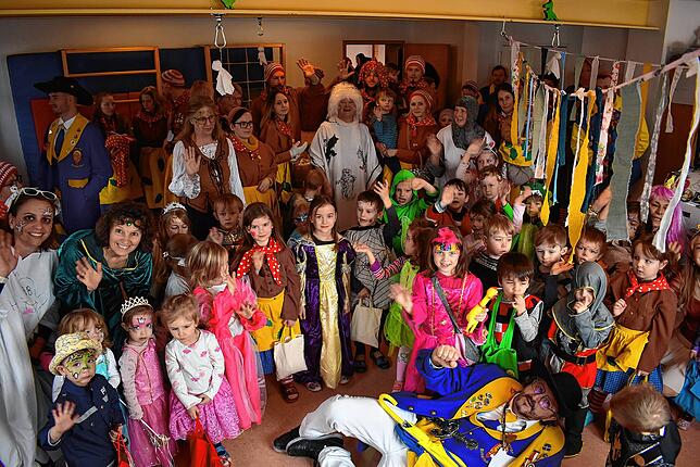 Bild 8: Fasnacht 2025: Bilder der Kindergarten- und Schülerbefreiung in Birkendorf