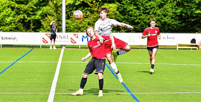 Bild 10: Die SG FC Wehr/Bergalingen startet mit einem 3:1-Sieg ins Abenteuer Verbandsliga &ndash; wir haben Fotos!