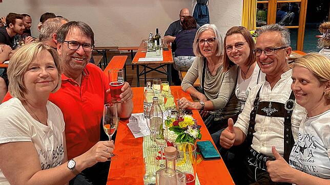 Begeisterte Besucher beim Wunschkonzert in Nußdorf (von links im Uhrzeigersinn): Nadja Amann, Harald Knauer, Beate Auschild, Doreen ...