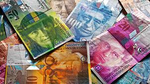 Vor 10 Jahren gab die Schweizer Nationalbank das Ende des Mindestwechselkurses bekannt, der in den vier Jahren zuvor garantiert hatte, ...