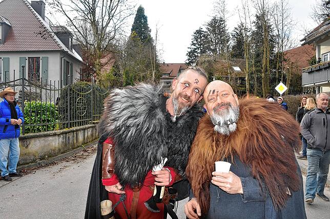Bild 22: Die spektakulärsten Bilder vom Umzug und Narrenbaumsetzen in Bitzenhofen