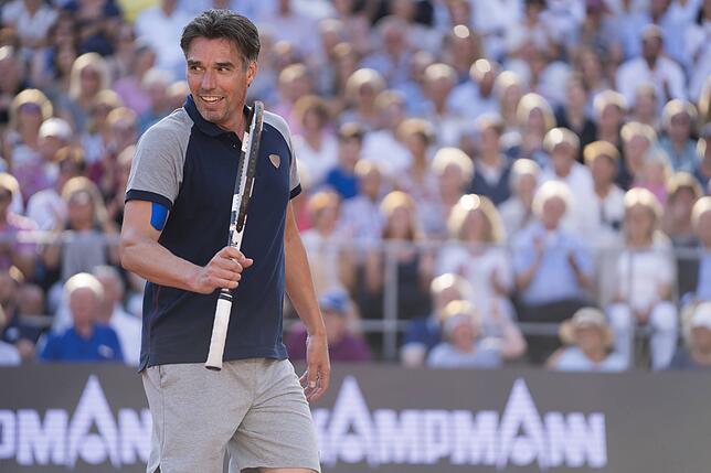Michael Stich vor wenigen Wochen beim Showmatch gegen John McEnroe. Heute feiert der ehemalige Tennis-Star seinen 50. Geburtstag. Bild: ...