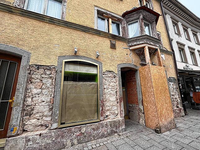 Das Gebäude Niedere Straße 26 ist seit Jahren kein schöner Anblick.
