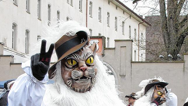 Rälle und Katzen sind natürlich auch wieder närrisch unterwegs.