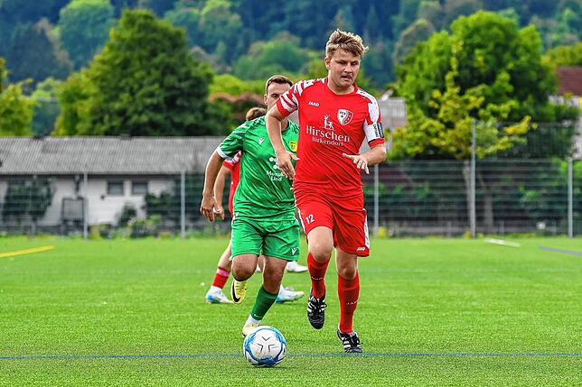 Bild 3: SV Herten besiegt den FC Schlüchttal mit 5:1 – und wir haben Bilder!