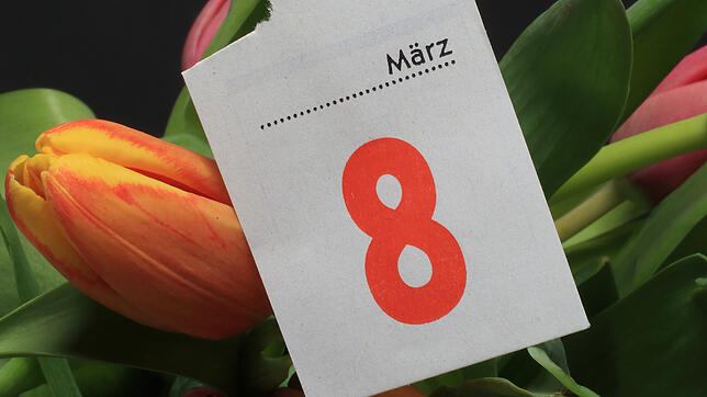 (Symbolfoto) Das Kalenderblatt vom 8. März, dem Internationalen Frauentag. In Konstanz ist allerdings an vielen weiteren Tagen im März ...