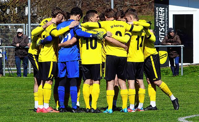 Bild 3: SV Denkingen besiegt FV Walbertsweiler-Rengetsweiler 3:1. Wir waren mit der Kamera dabei!