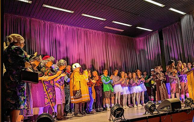 Bild 11: Beste Stimmung beim bunten Abend in Weilheim